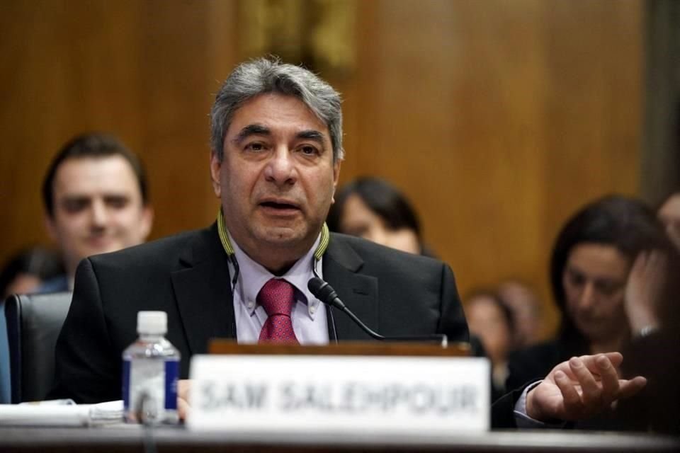 Sam Salehpour, ingeniero de Boeing, testifica ante el Subcomité de Investigaciones de Asuntos Gubernamentales y Seguridad Nacional del Senado de Estados Unidos.