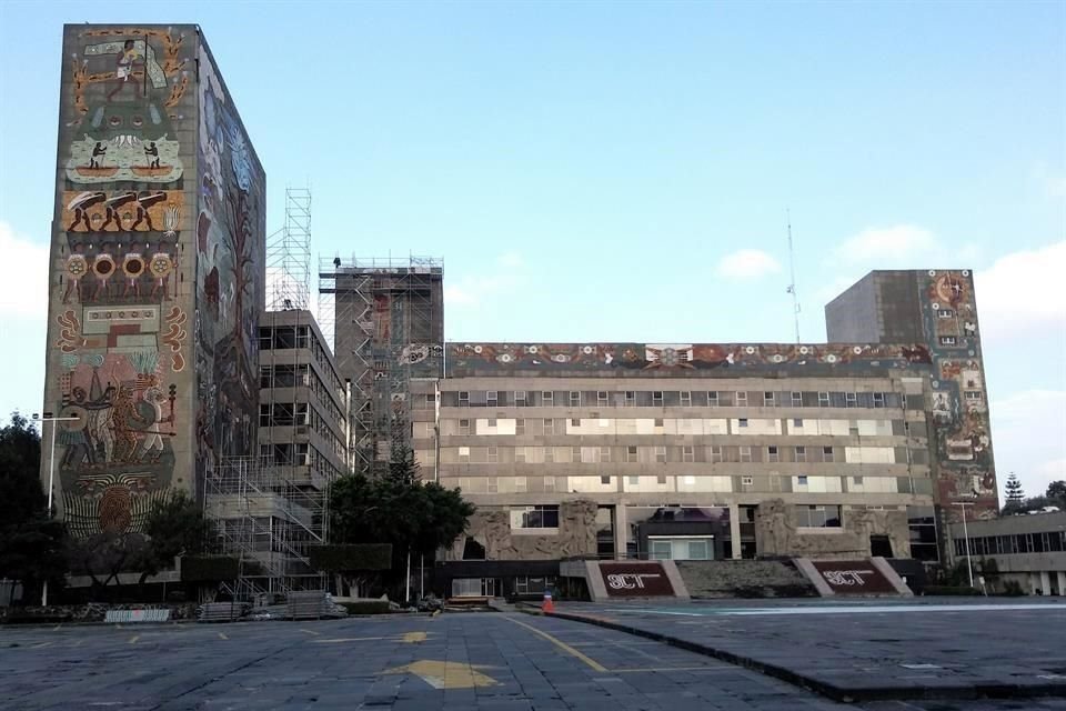 Vista anterior del conjunto arquitectónico, que arrastraba daños desde el temblor de 1985 y se agravaron con los sismos de 2017; permanecía desocupado.
