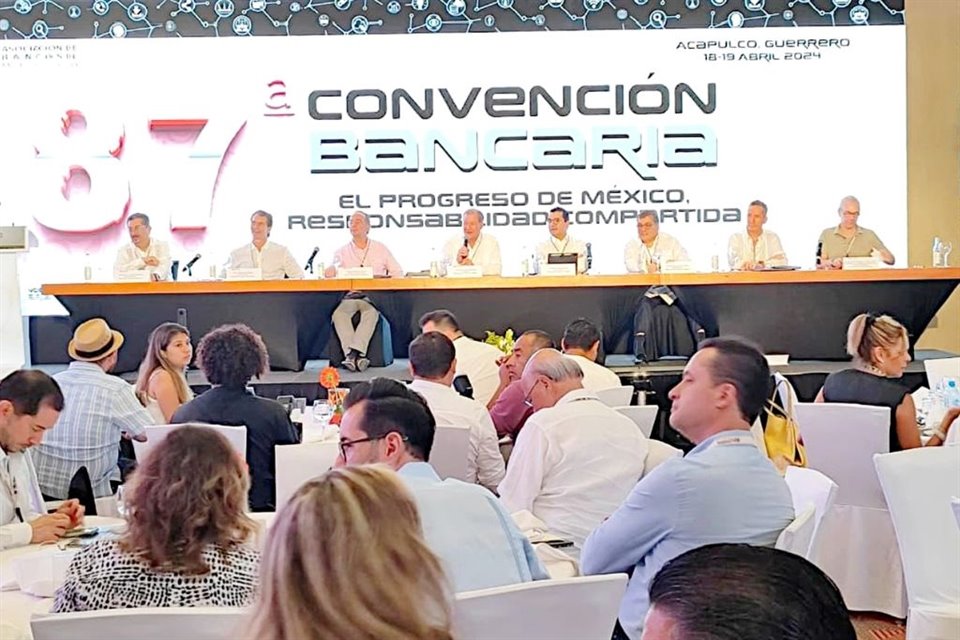 Después del gasto extraordinario del Gobierno en obras y programas, se necesita una consolidación fiscal para fortalecer ingresos, dijo ABM.