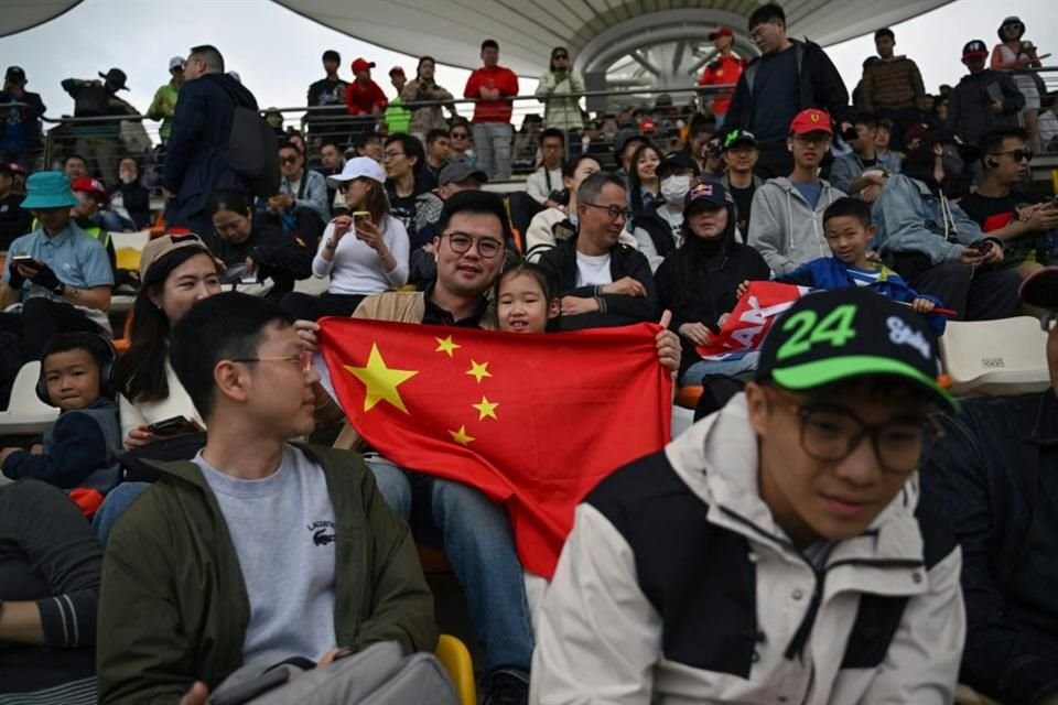 Los aficionados chinos disfrutando el regreso de la F1.
