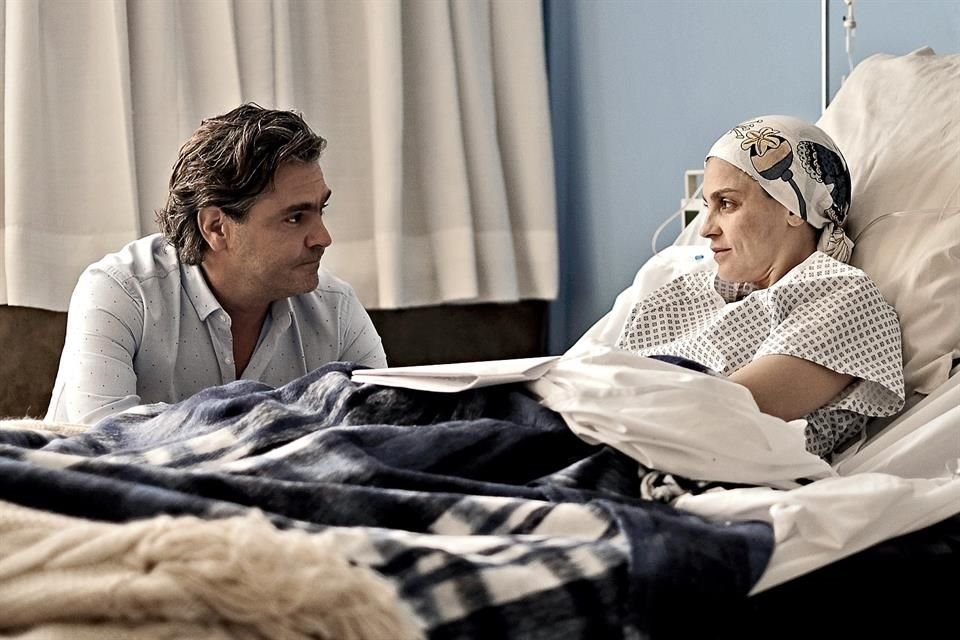 Martín Altomaro y Ana Valeria Becerril estelarizan este drama que se estrena hoy en Blim TV.
