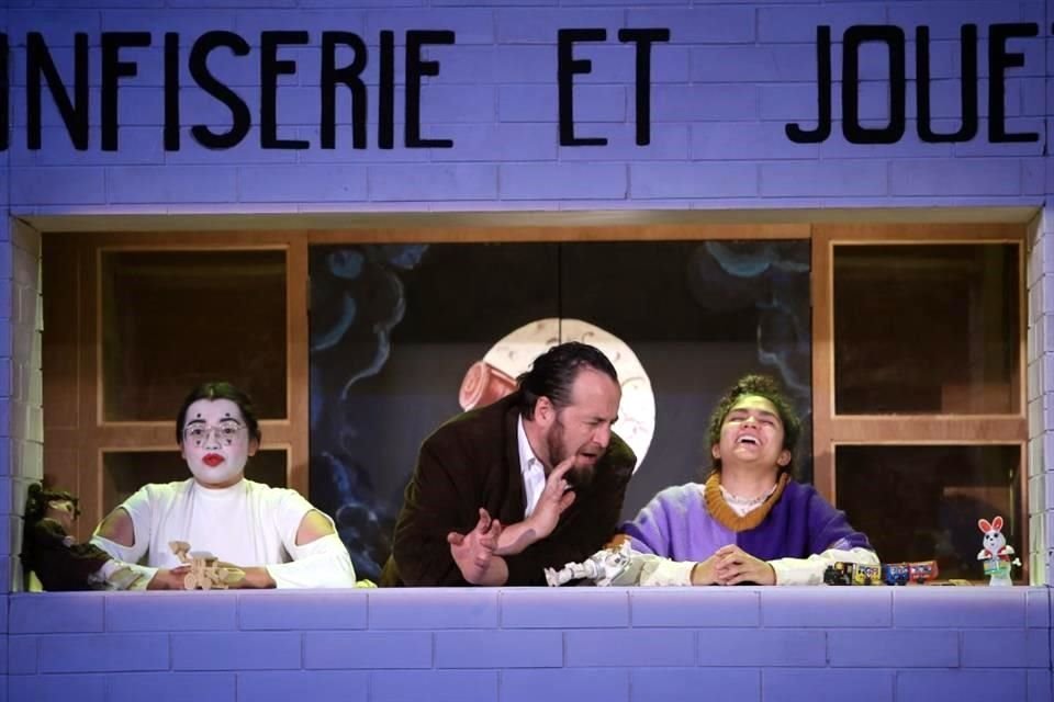 Ubicada en un sitio entre la fantasía y la realidad, 'Del conejo a la Tierra' muestra a Méliès y a Fanny en el sitio donde acabaron sus días, como vendedores de juguetes en un estanquillo de París.