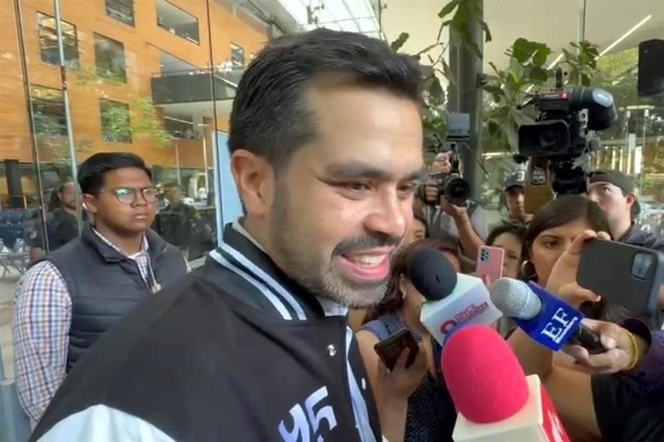 Máynez advirtió a Alito que van a quedar en cuarto lugar después de los votos nulos.