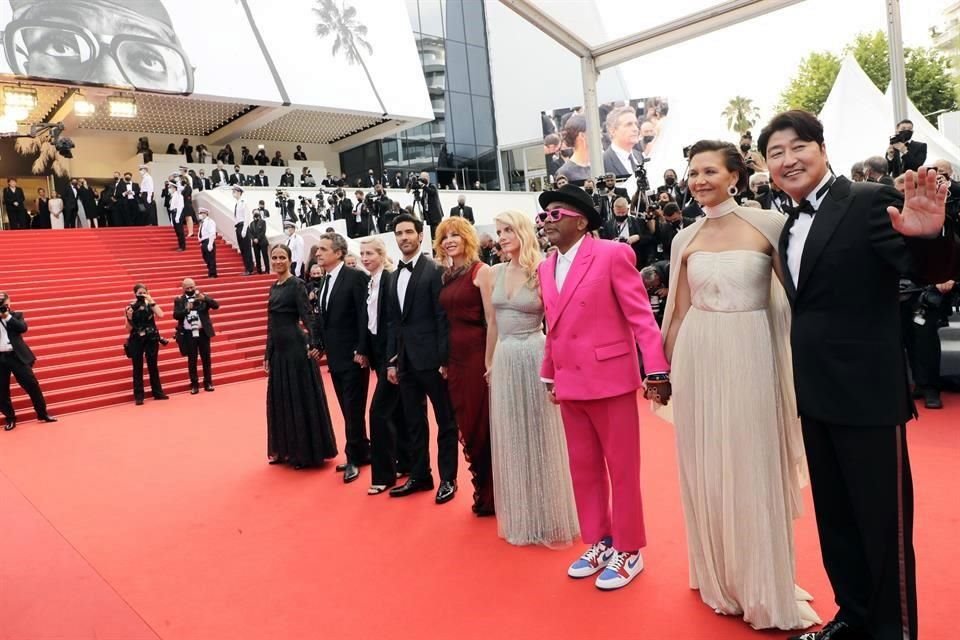 Ellos son los miembros del jurado del 74º Festival de Cannes. Te contamos cómo deliberan a los ganadores.