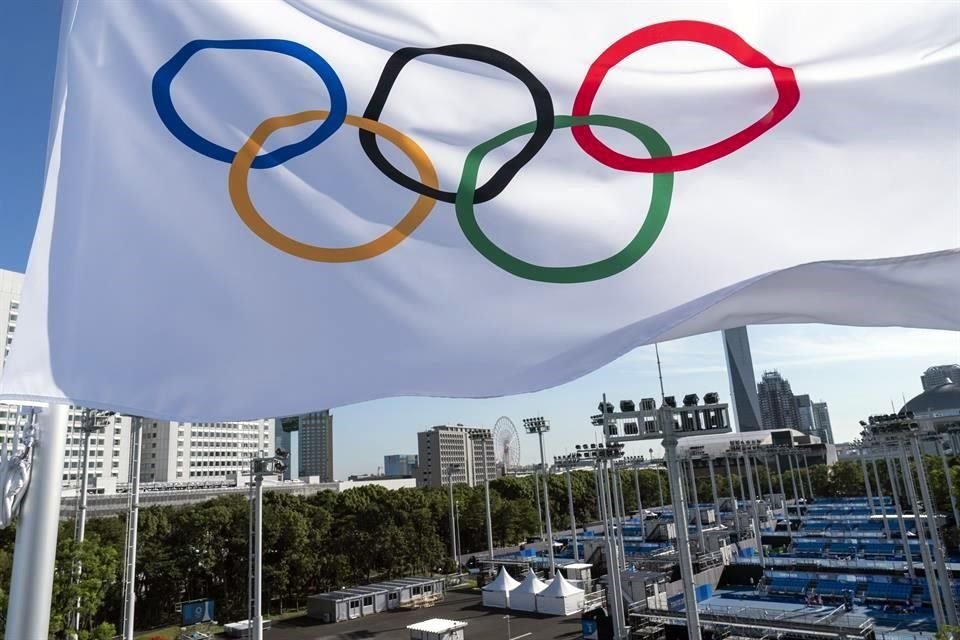 A 2 días de que se inauguren Juegos Olímpicos, Tokio rompió récord de contagios de Covid, con mil 832, y OMS advirtió sobre control de casos.