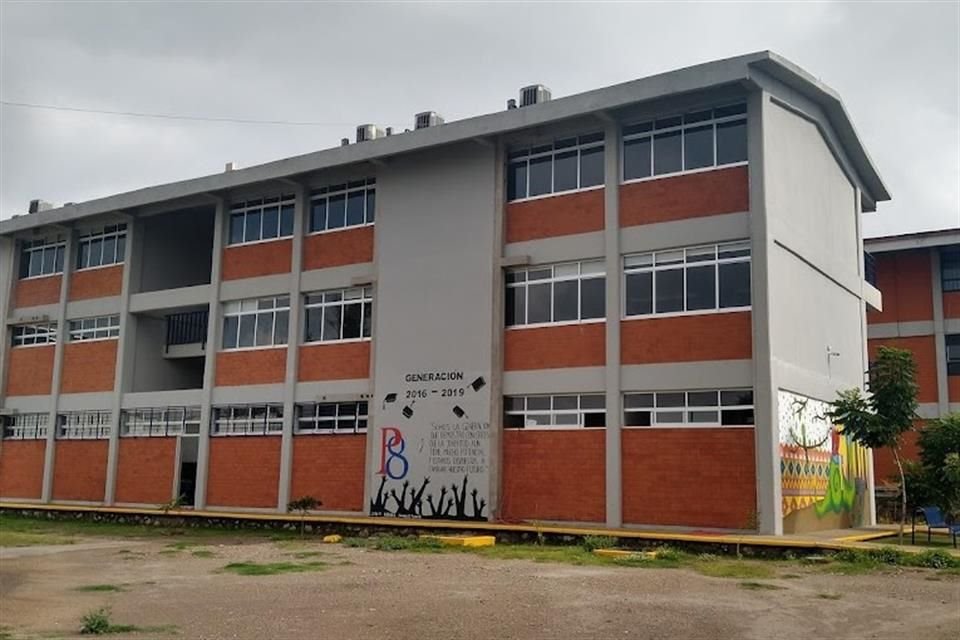 La UdeG perdió un juicio en contra de ejidatarios que reclamaron ser propietarios del terreno 'Los Guayabos', donde se construyó la Prepa 8.