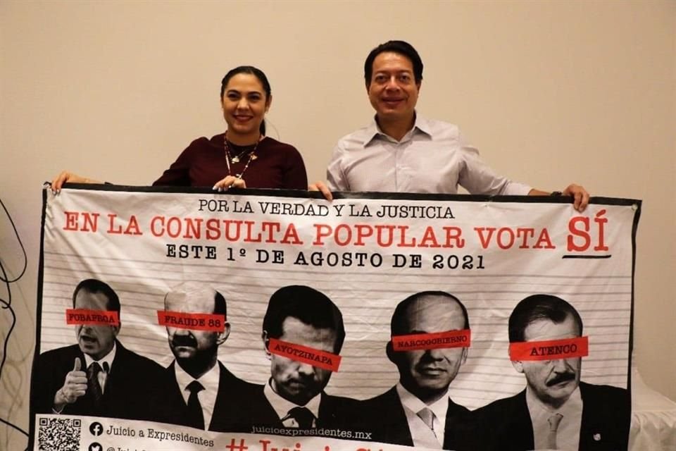 Indira Vizcaíno, Gobernadora electa de Colima, y Mario Delgado, dirigente de Morena.