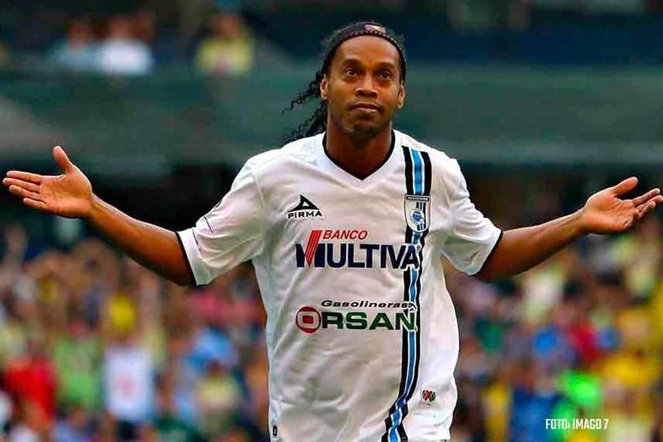 En 29 partidos, Ronaldinho anotó 8 goles con el Querétaro.