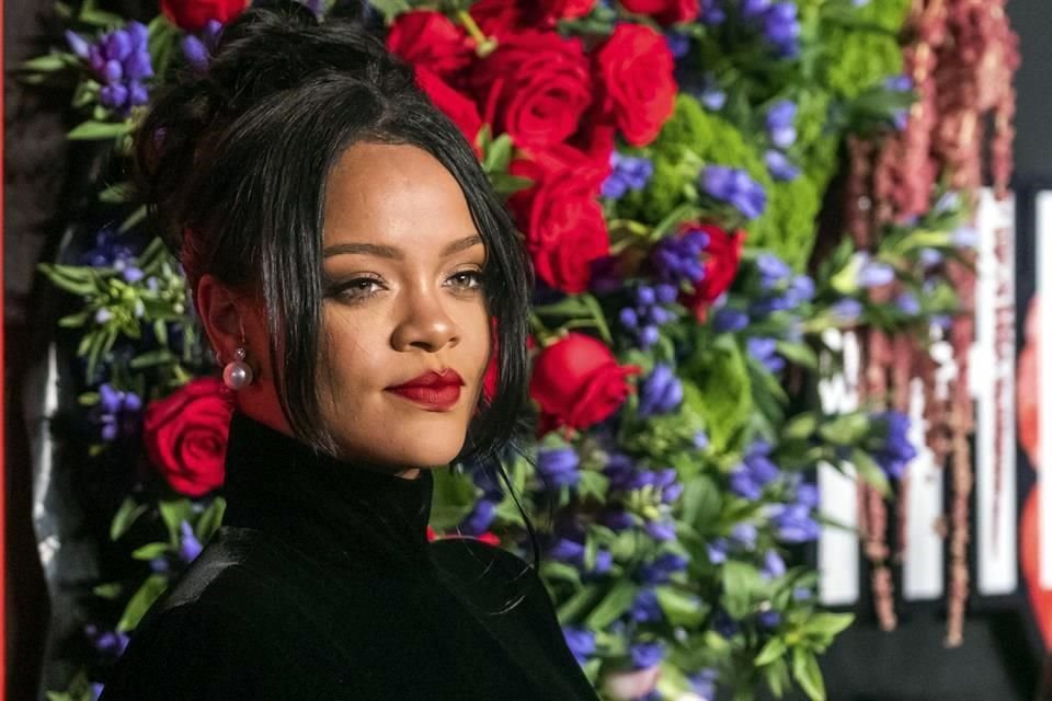 Rihanna se convirtió esta semana en multimillonaria y en la cantante más acaudalada del mundo, todo gracias a su negocio de belleza.