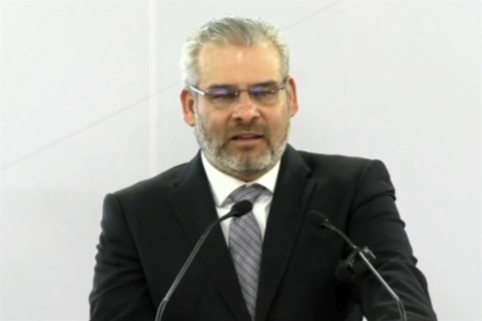 Alfredo Ramírez Bedolla, Gobernador de Michoacán, aseguró que las personas podrán escuchar narcocorridos en sus casas y coches, pero no en espectáculos públicos ni conciertos, pues serán cancelados.