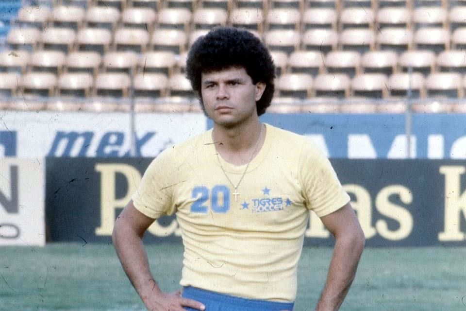 Omar Mendiburu fue jugador de Tigres en dos etapas.
