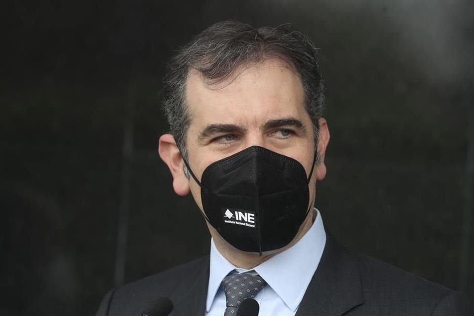 Lorenzo Córdova, presidente del INE.