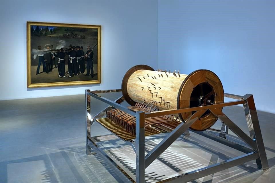 Otro mexicano presente será Jose Antonio Vega Macotela. En la imagen, su instalación 'The chisel and the sinkhole', exhibida en 2017 en el Kunsthalle Mannheim de Alemania.