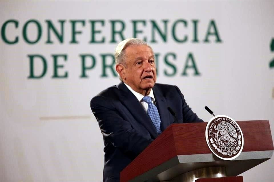 El Presidente Andrés Manuel López Obrador en conferencia en Palacio Nacional.