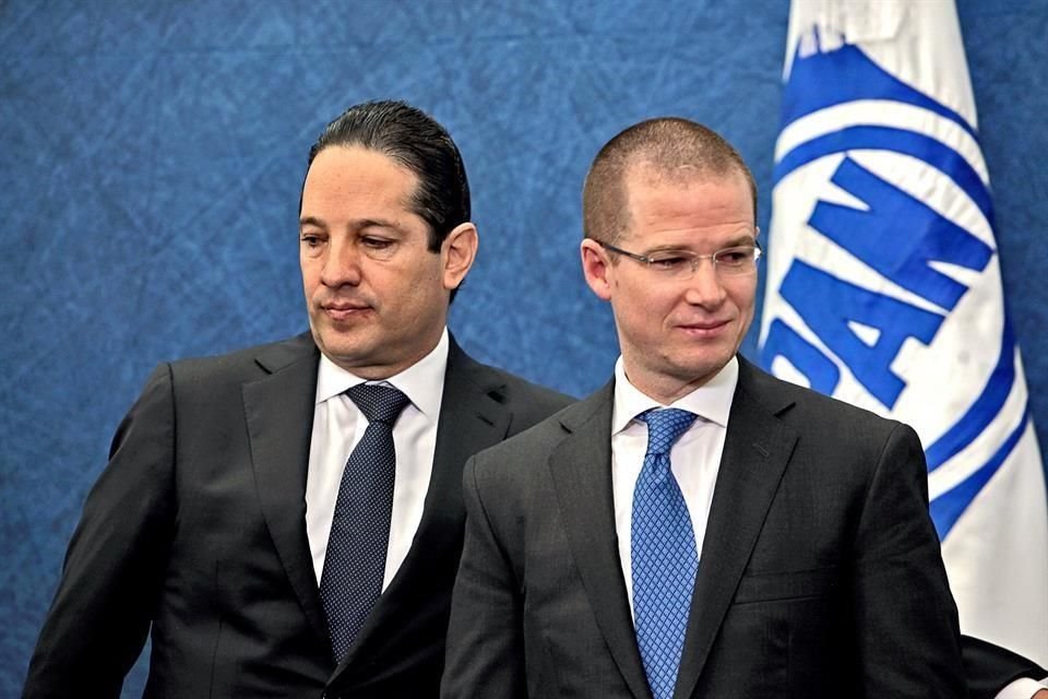Francisco Domínguez (izq.) y Ricardo Anaya (der.) rivalizaban por la Gubernatura de Querétaro y ambos se fondeaban con dinero de sobornos, según la versión de Emilio Lozoya a la FGR.