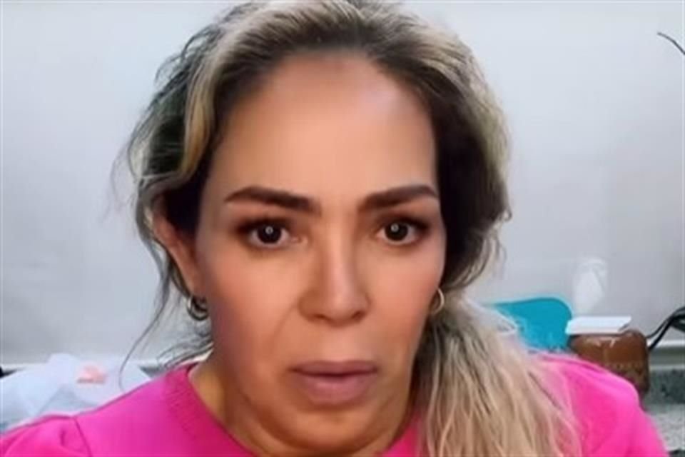 Eli Castro, ex conductora de televisión y ahora ex empleada del Siapa.