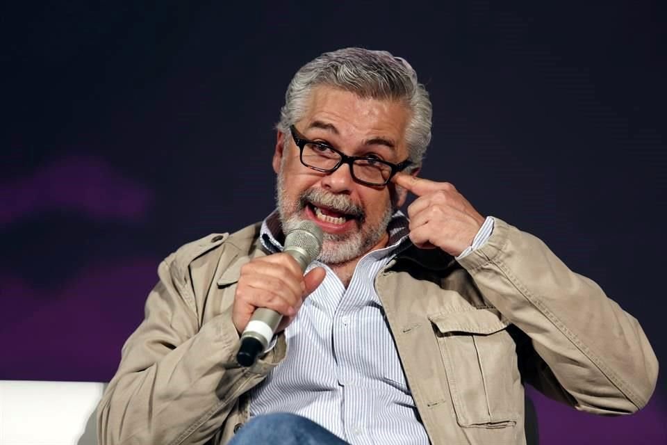 Luis Estrada, director de filmes como 'La Ley de Herodes' y 'El Infierno', arrancó el rodaje de la sátira política '¡Que Viva México!', de Netflix.