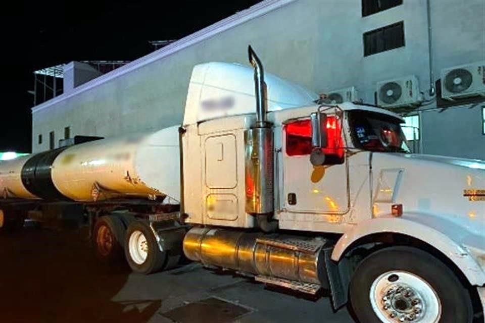 El aseguramiento del hidrocarburo y los vehículos se registró en San Fernando, Tamaulipas.