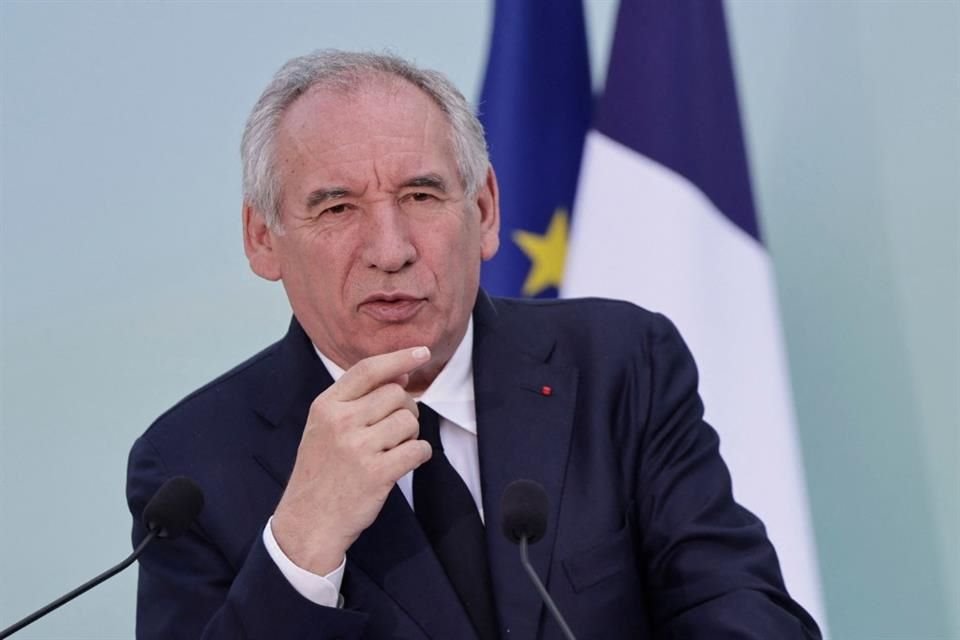 El Primer Ministro francés François Bayrou durante una conferencia de prensa en París, el 10 de julio del 2025.