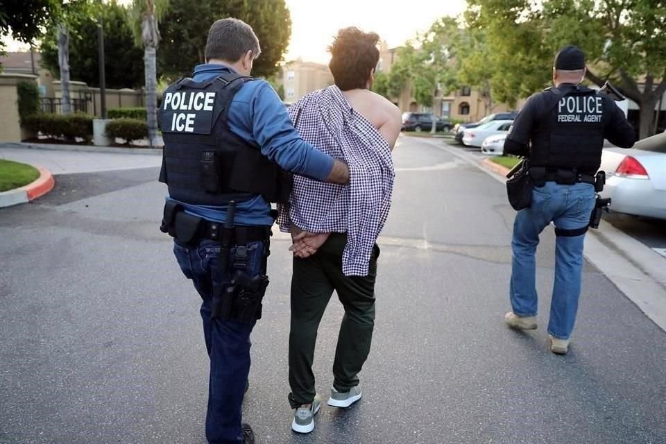 The Consul General of Mexico in Los Angeles reported a decese of around 80% of migrants arrests during the last weeks in that city of the US.