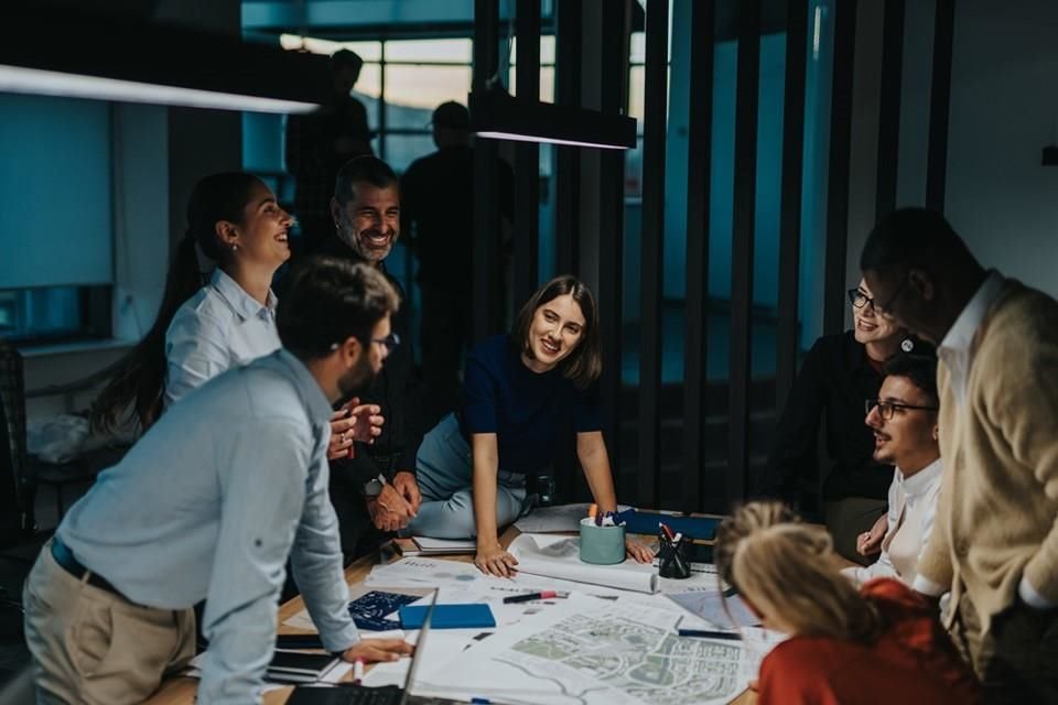 Avanzan orgullo y unión laboral