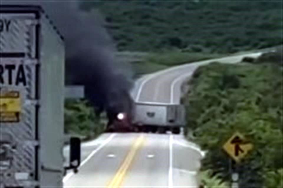 La Guardia Nacional, el Ejército y la Policía Estatal Preventiva se desplegaron en la zona.