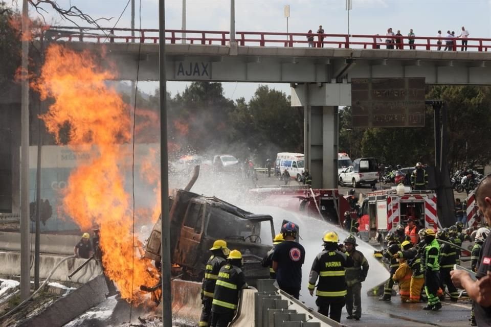 'El tanque de gas presentó ruptura en un casquete tras el choque con un objeto sólido, lo que permitió la fuga de gas y su ignición', informó FGJ.
