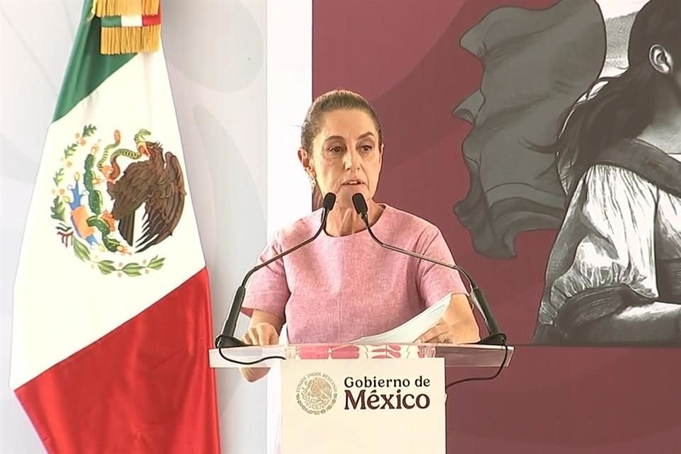 La Presidenta Sheinbaum acusó que los medios olvidaron la corrupción de gobierno neoliberales, en medio de escándalos por contrabando de combustible en aduanas y señalamientos contra Adán Augusto.