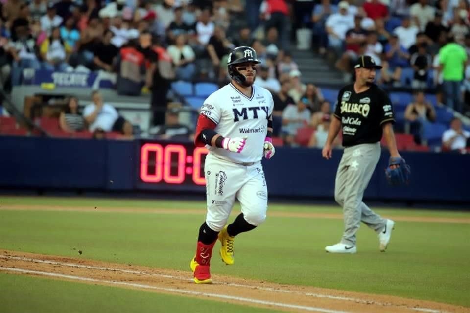 Las postales de Sultanes en el arranque de los playoffs, ante los Charros de Jalisco en el Estadio Monterrey.