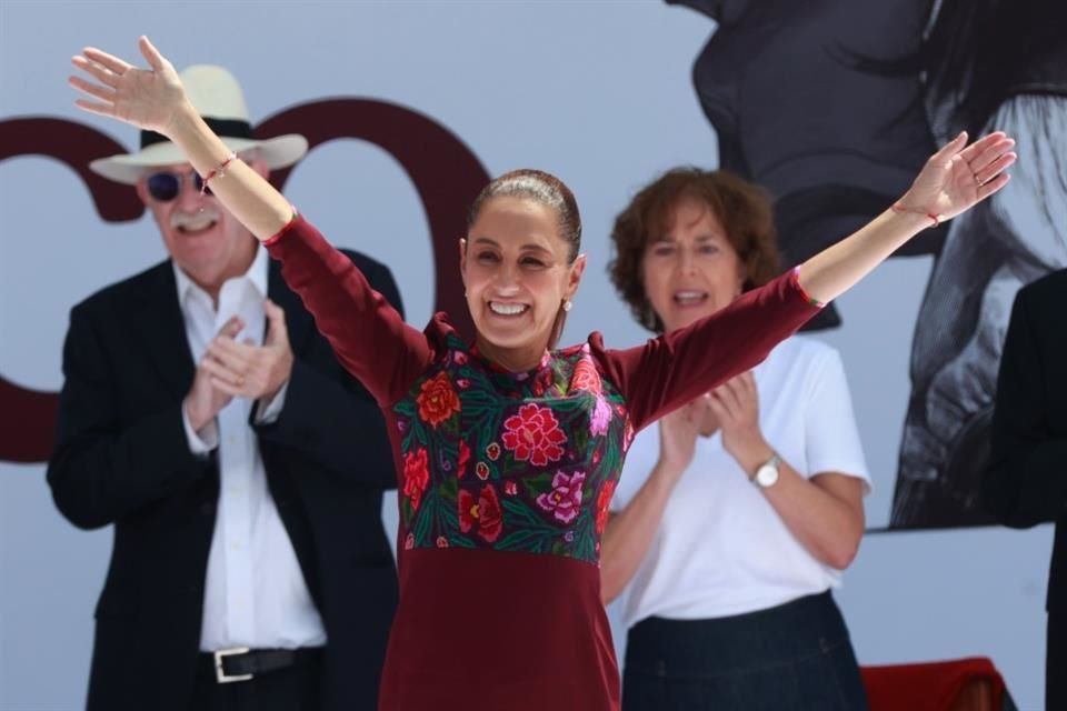 Gobernadores de Morena y de PVEM destacaron logros del primer año de Gobierno de Claudia Sheinbaum en atención a seguridad y pobreza.