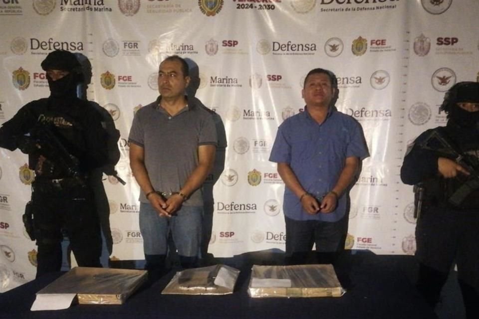 Escoltas del senador Miguel Ángel Yunes Márquez fueron detenidos en Veracruz por no contar con permisos para portar armas de fuego.
