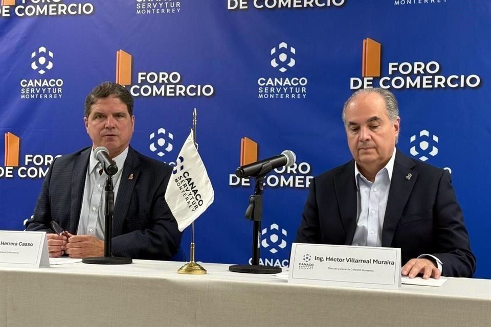 Jaime Herrera Casso y Héctor Villarreal Muraira, presidente y director de la Canaco Monterrey, respectivamente