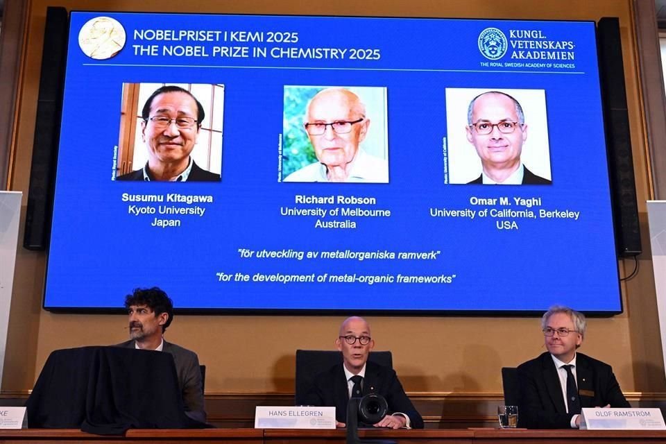 Los científicos Susumu Kitagawa, Richard Robson y Omar M. Yaghi fueron anunciados como los ganadores del Premio Nobel de Química.