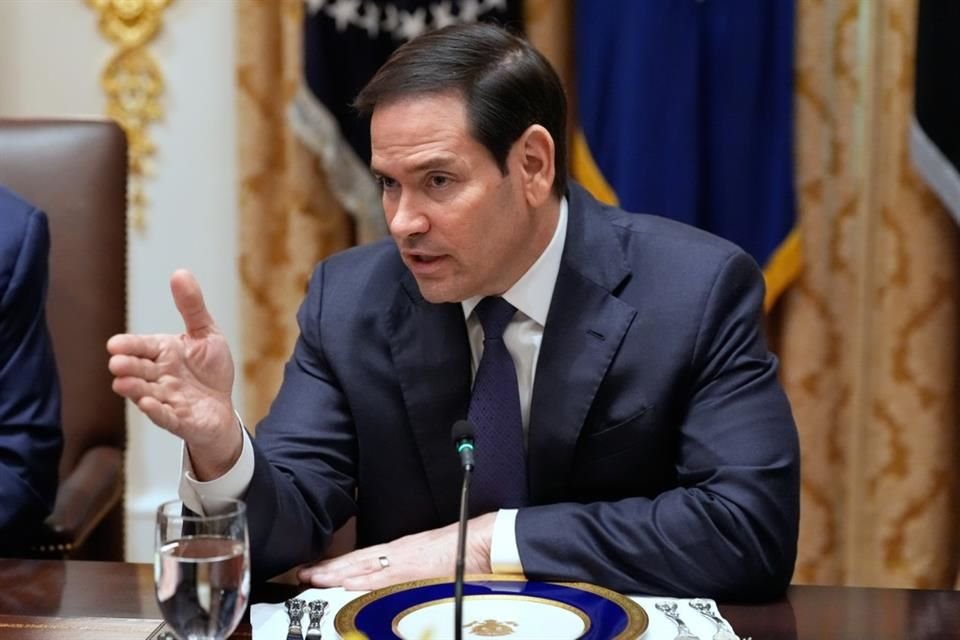 El Secretario de Estado, Marco Rubio, durante una reunión con el Presidente Donald Trump en la Casa Blanca, el 14 de octubre del 2025.