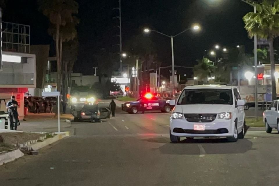 El Secretario de Gobierno de Sinaloa, Feliciano Castro Meléndrez, señaló que el saldo de la violencia tras la detención de 6 de 'Los Chapitos', es de cuatro muertos y seis heridos.