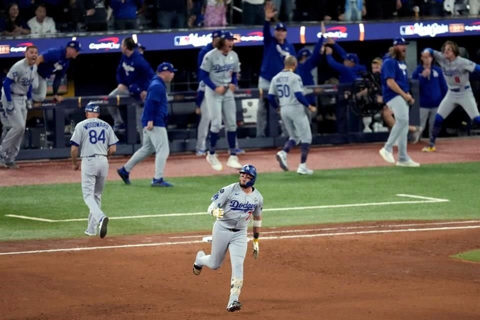 Miguel Rojas tied the game with a home run in the ninth inning.