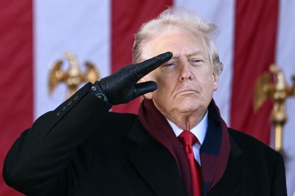El Presidente Donald Trump durante un evento en el Cementerio Nacional de Arlington, el 11 de noviembre.