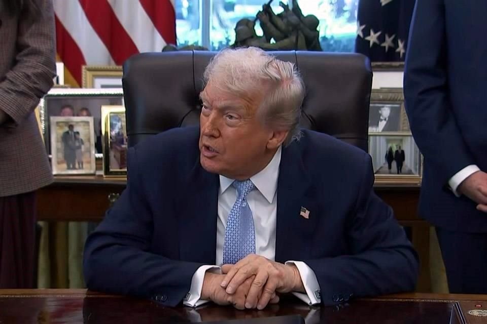 El presidente Donald Trump señaló el lunes que autorizaría un ataque estadounidense en suelo mexicano contra cárteles de drogas si fuera necesario.