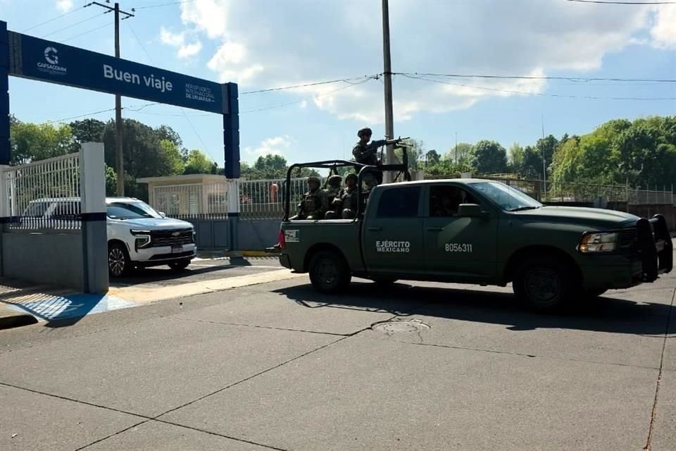 El encuentro se realizó en el cuartel de la Guardia Nacional en Uruapan.