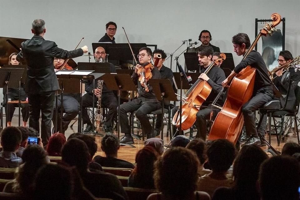 El Emsamble del Cepromusic invita a revivir los sueños infantiles y el universo lúdico que inspira la creatividad en la vida adulta.