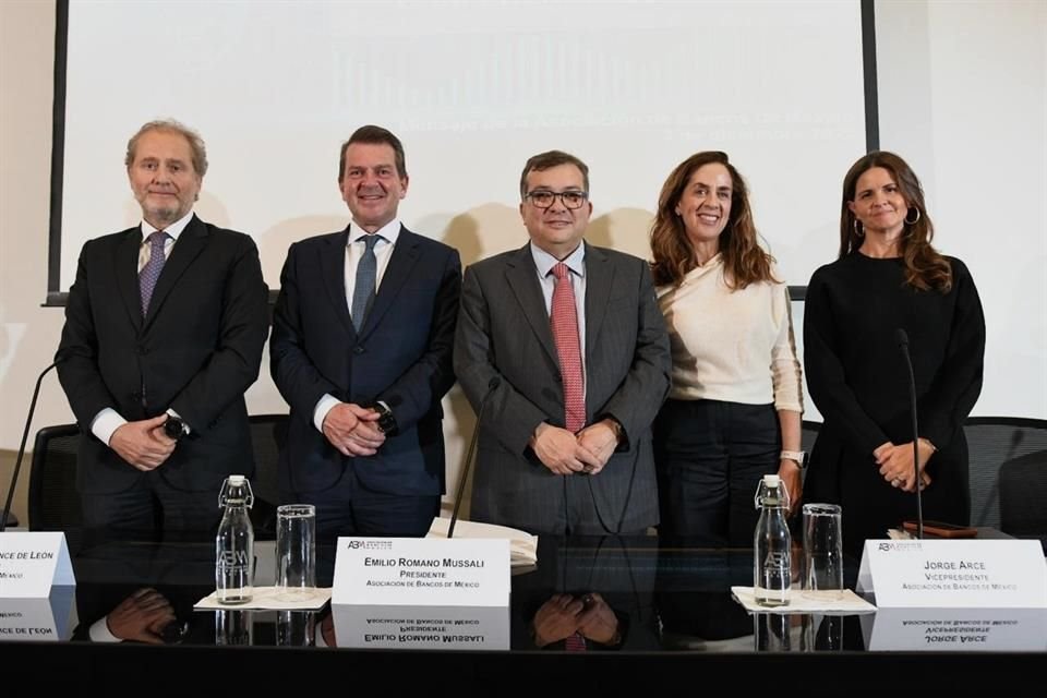 Emilio Romano presidente de la ABM señaló que la reducción de la jornada laboral a 40 horas se dio en un ambiente de consenso y se negoció una entrada paulatina.