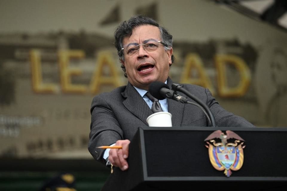 El Presidente Gustavo Petro da un discurso en Bogotá, el 11 de marzo del 2025.
