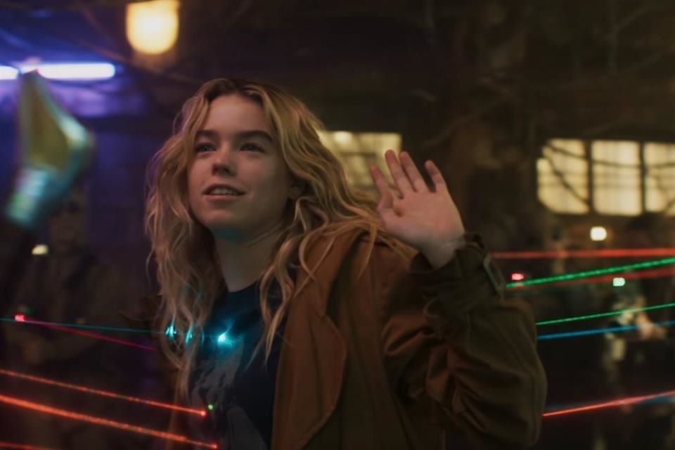 Milly Alcock, a quien se le vio en 'House of Dragon' de 'Game of Thrones', protagoniza 'Supergirl'.