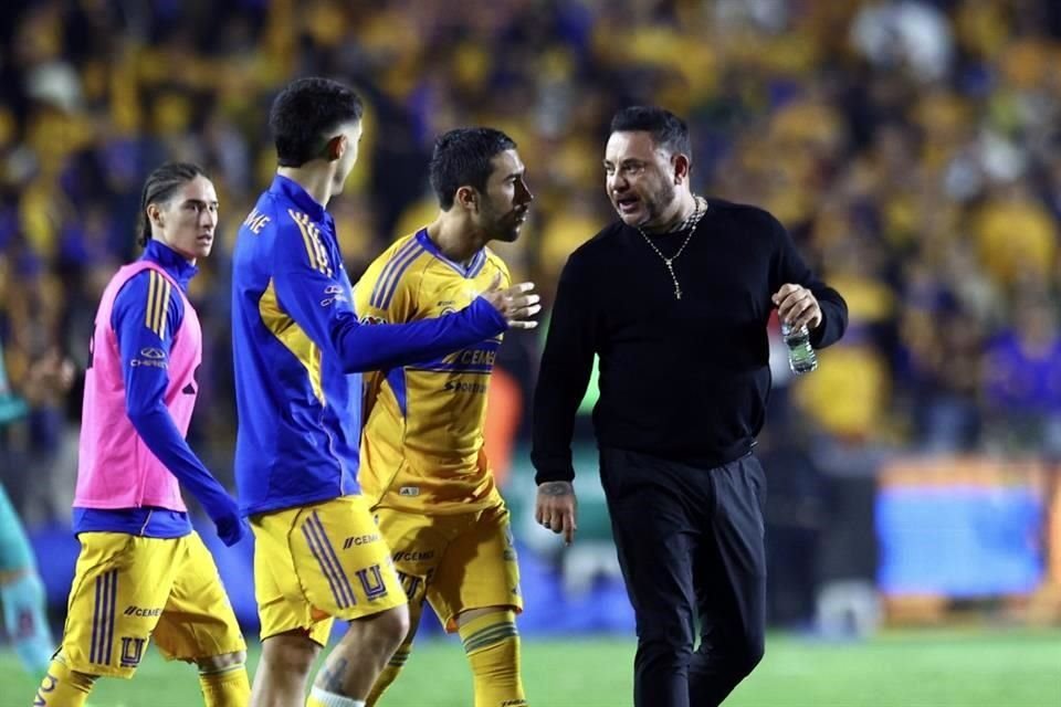 Antonio Mohamed ve remontable el 1-0 en la Final ante los Tigres.